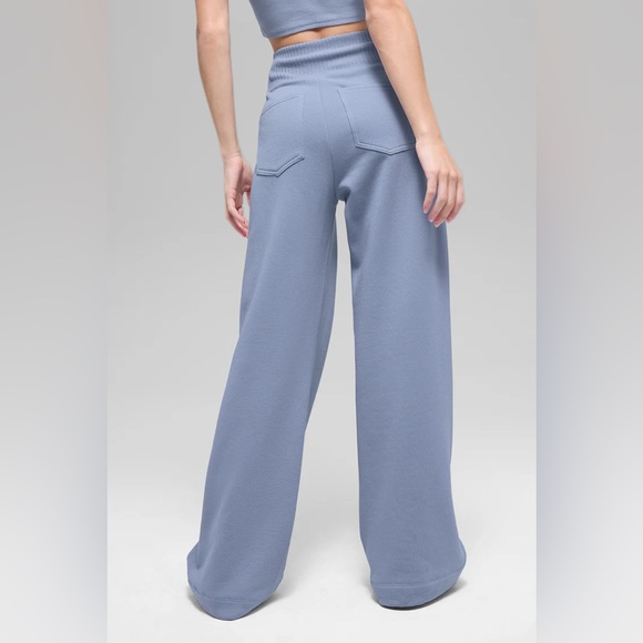 ALO Serenity Wide Leg Sweatpant - Picture 4 of 9